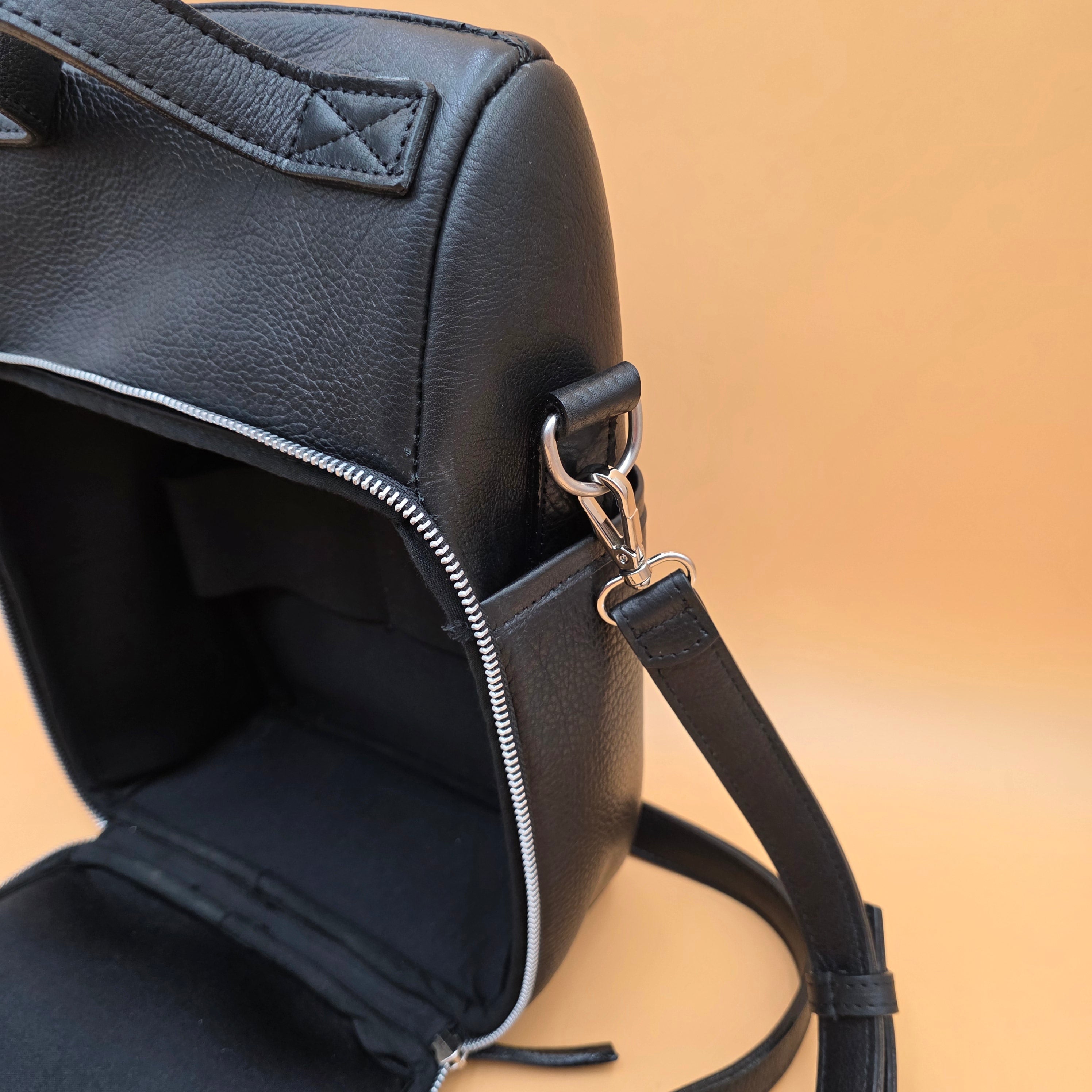 Handcrafted Leather Wine Bottle Carrier