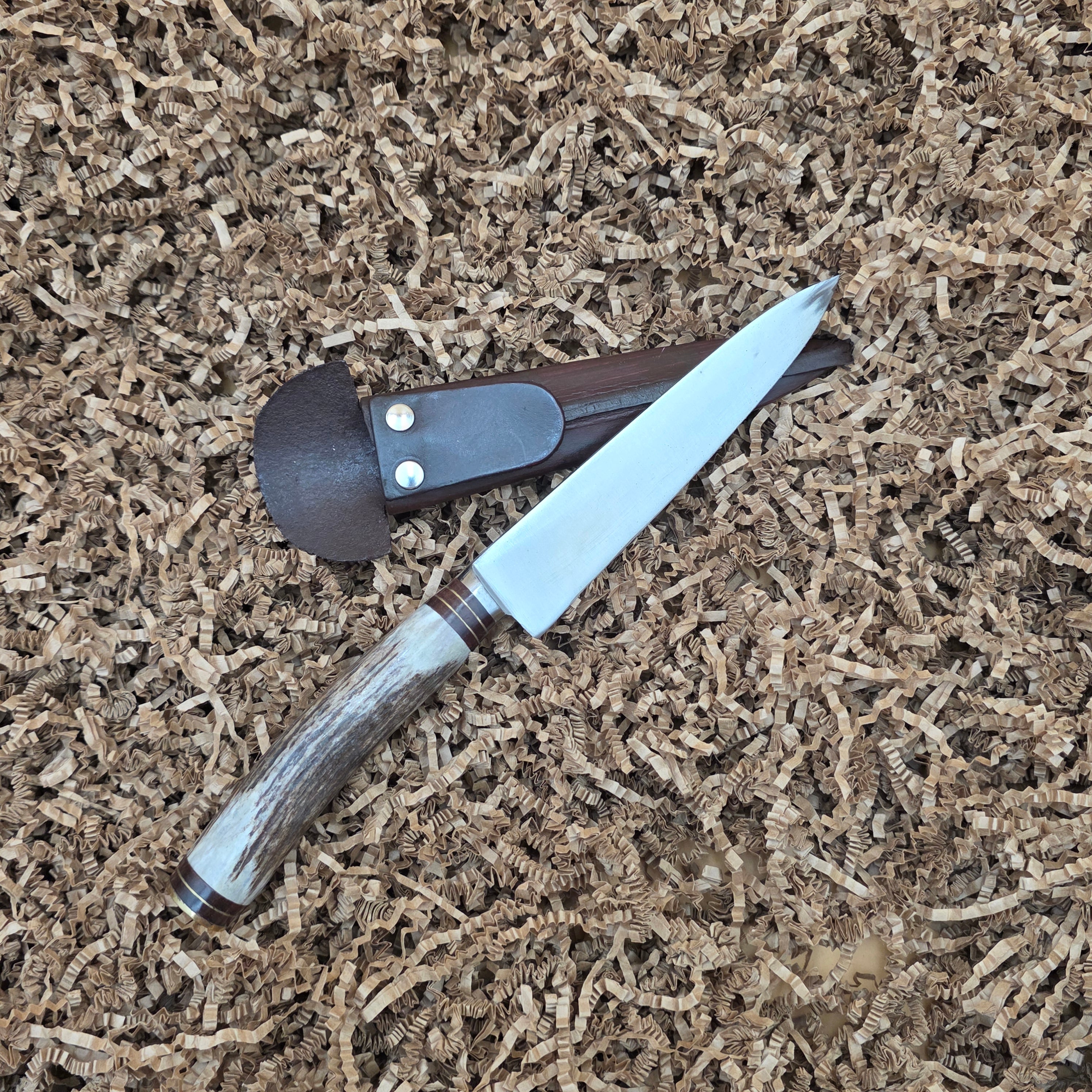 The Pampas Blade with Leather Sleath
